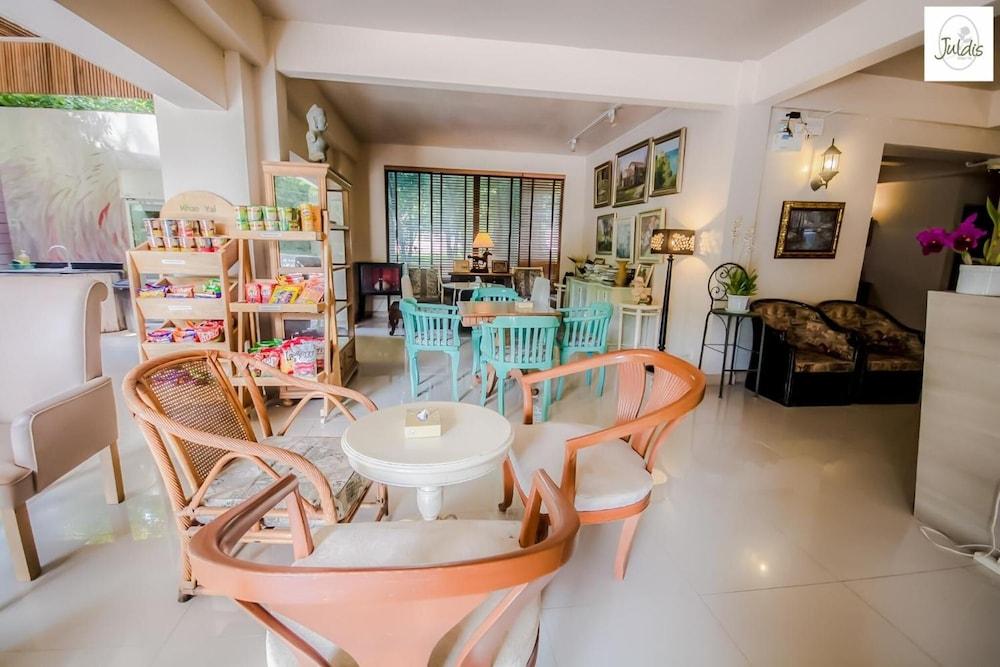 Juldis Khao Yai J2 Hotel