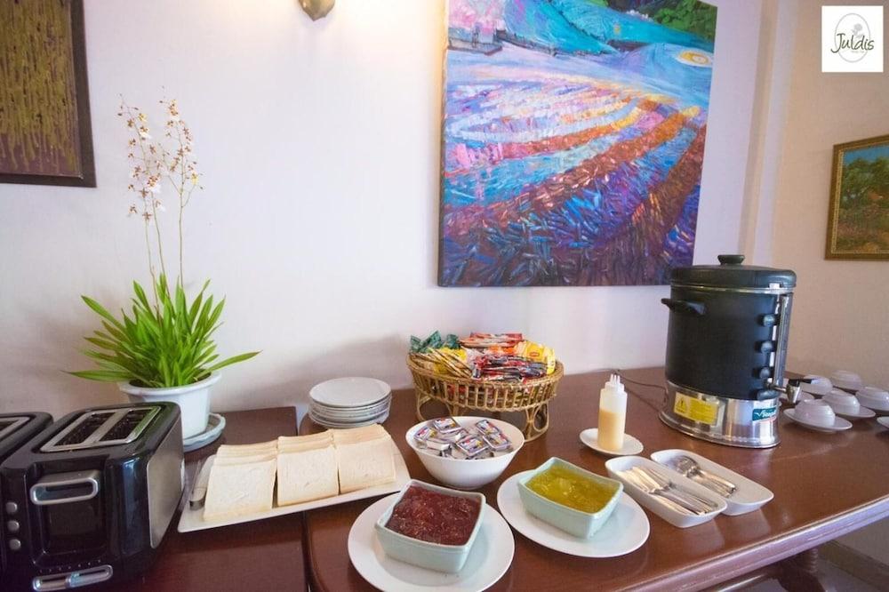 Juldis Khao Yai J2 Hotel