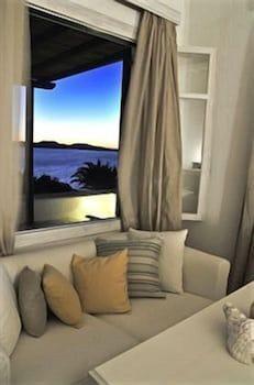 Fos Suites