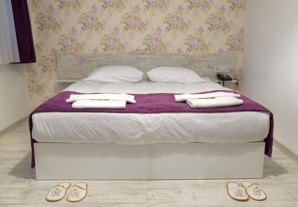 Abro Sezenler Hotel