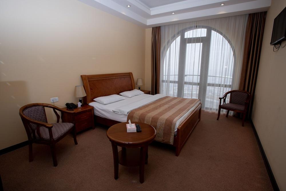 Nare Hotel