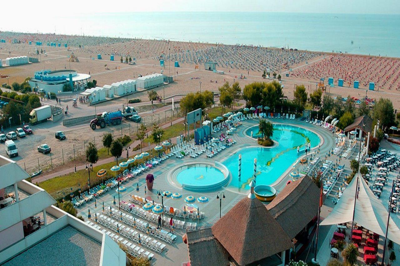 Holiday Aparthotel