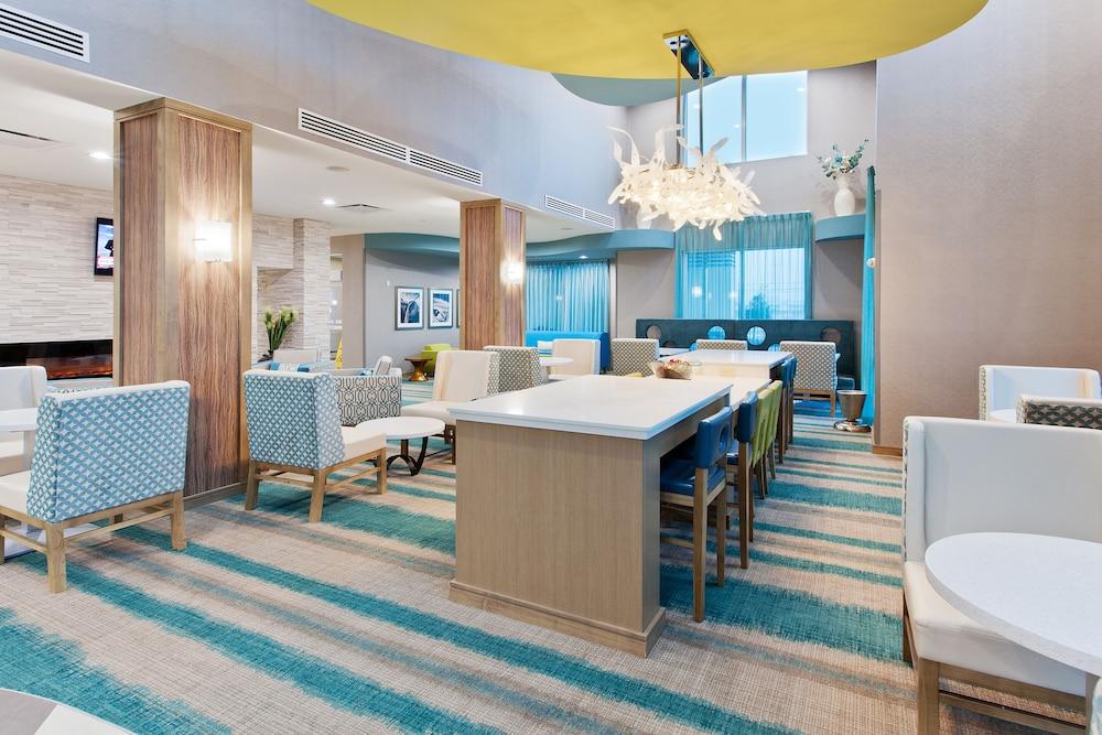 Holiday Inn Express & Suites Warner Robins North West