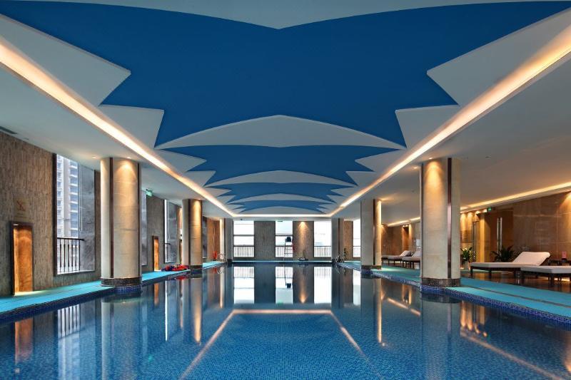 Howard Johnson Puhui Plaza