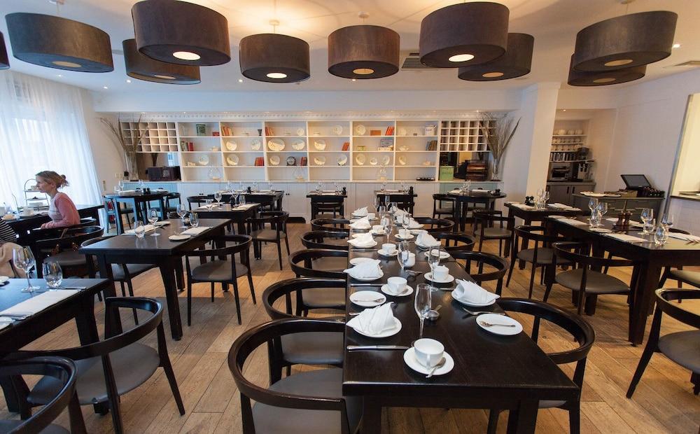 St Moritz Hotel