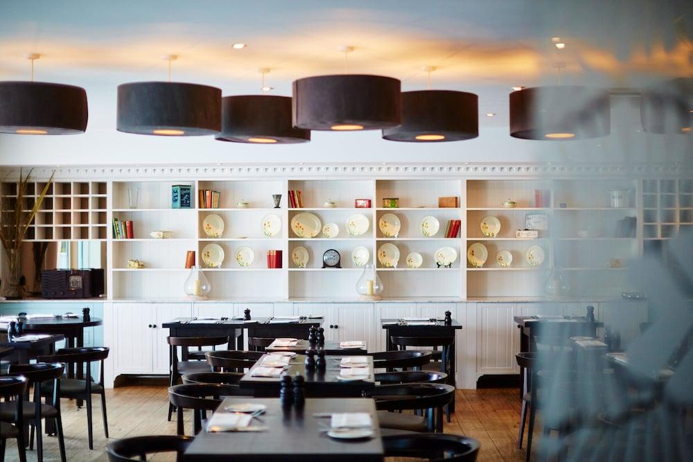 St Moritz Hotel