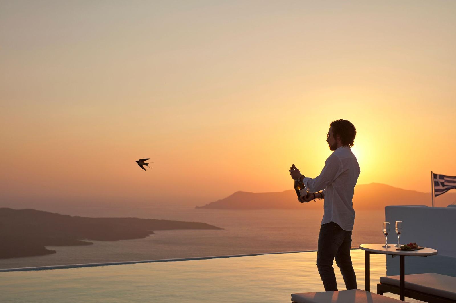 Santorini Royal Suites