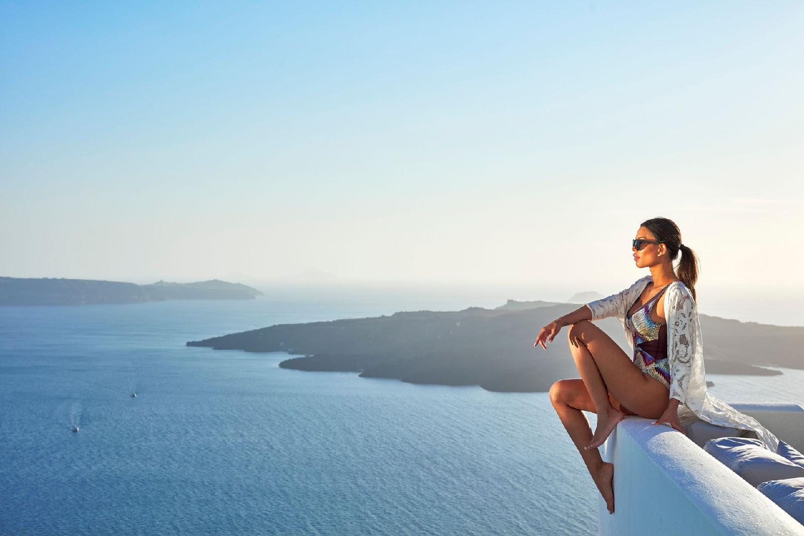 Santorini Royal Suites