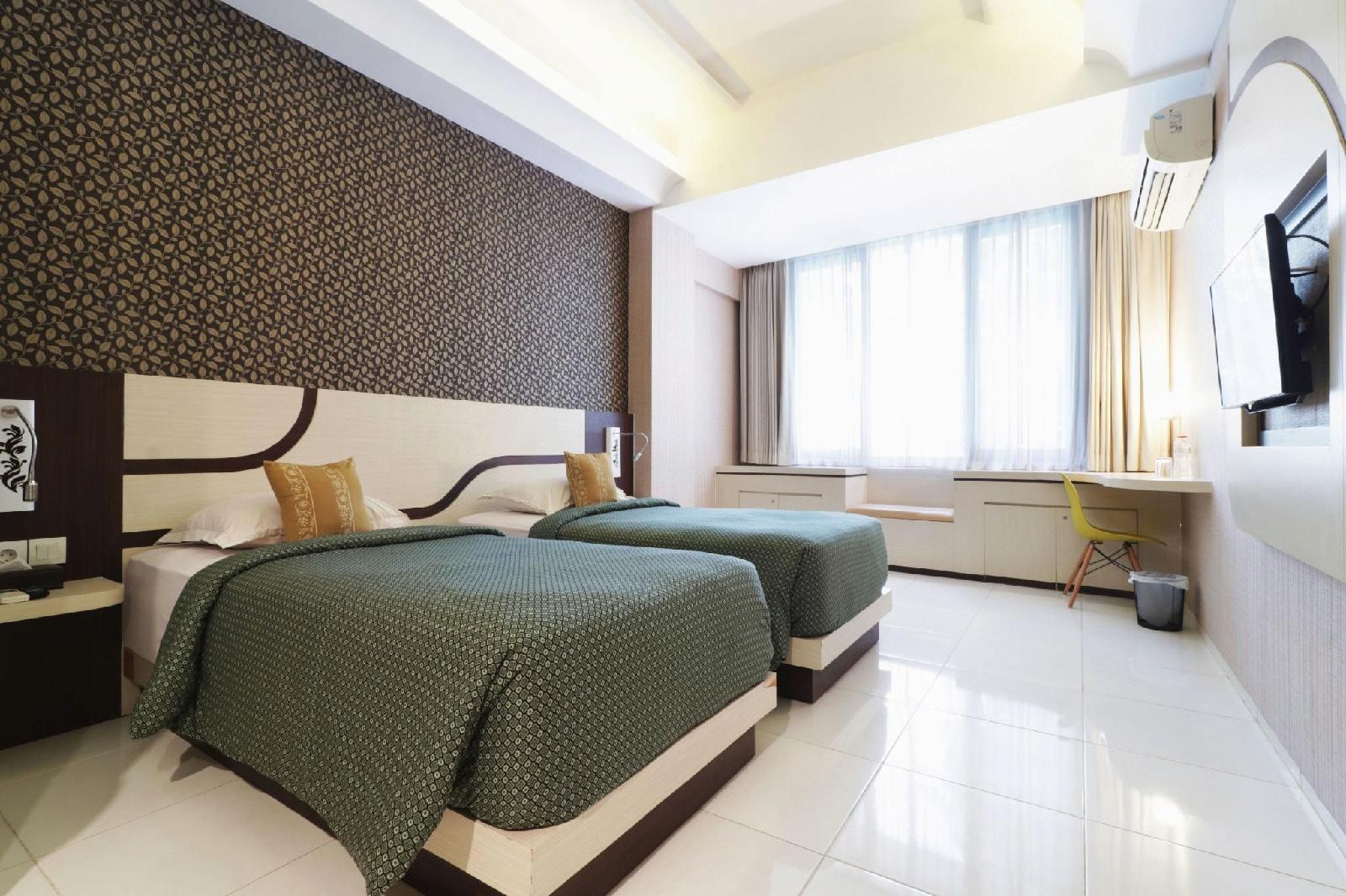 Dewarna Hotel & Convention Bojonegoro