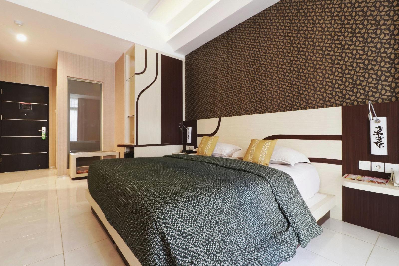 Dewarna Hotel & Convention Bojonegoro