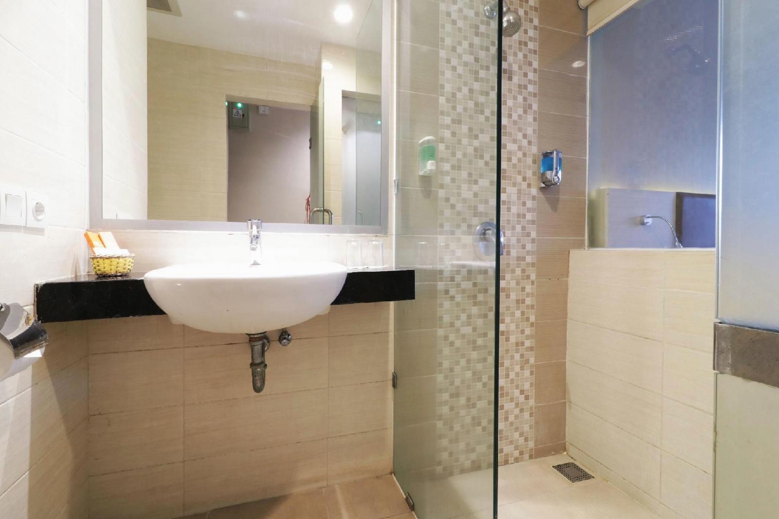 Dewarna Hotel & Convention Bojonegoro