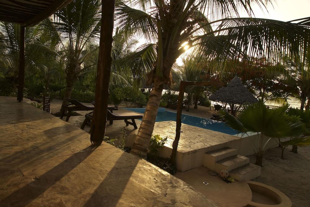 Milele Villas