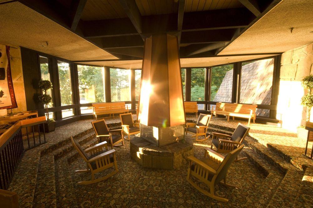 Mohican Lodge And Conference Center