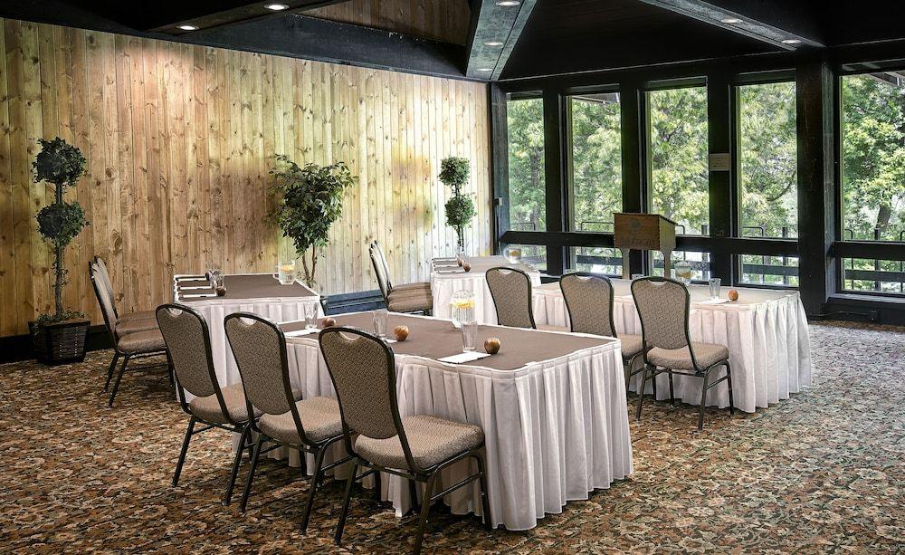 Mohican Lodge And Conference Center