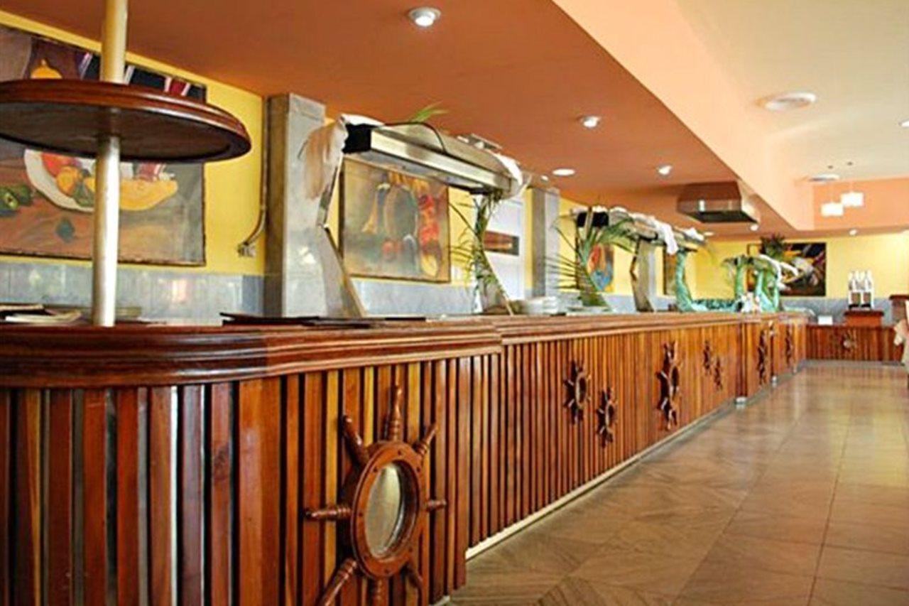 Hotel El Colony
