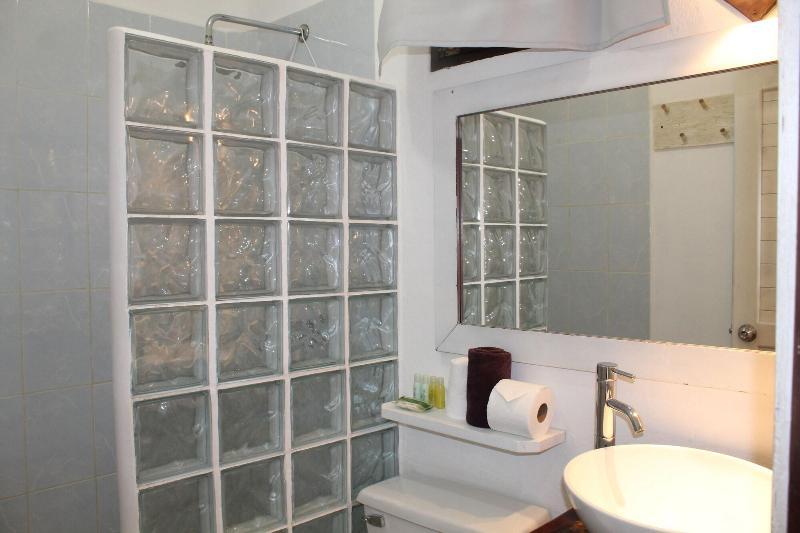 40 Canones Hotel