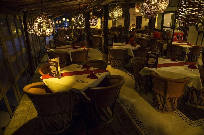 40 Canones Hotel