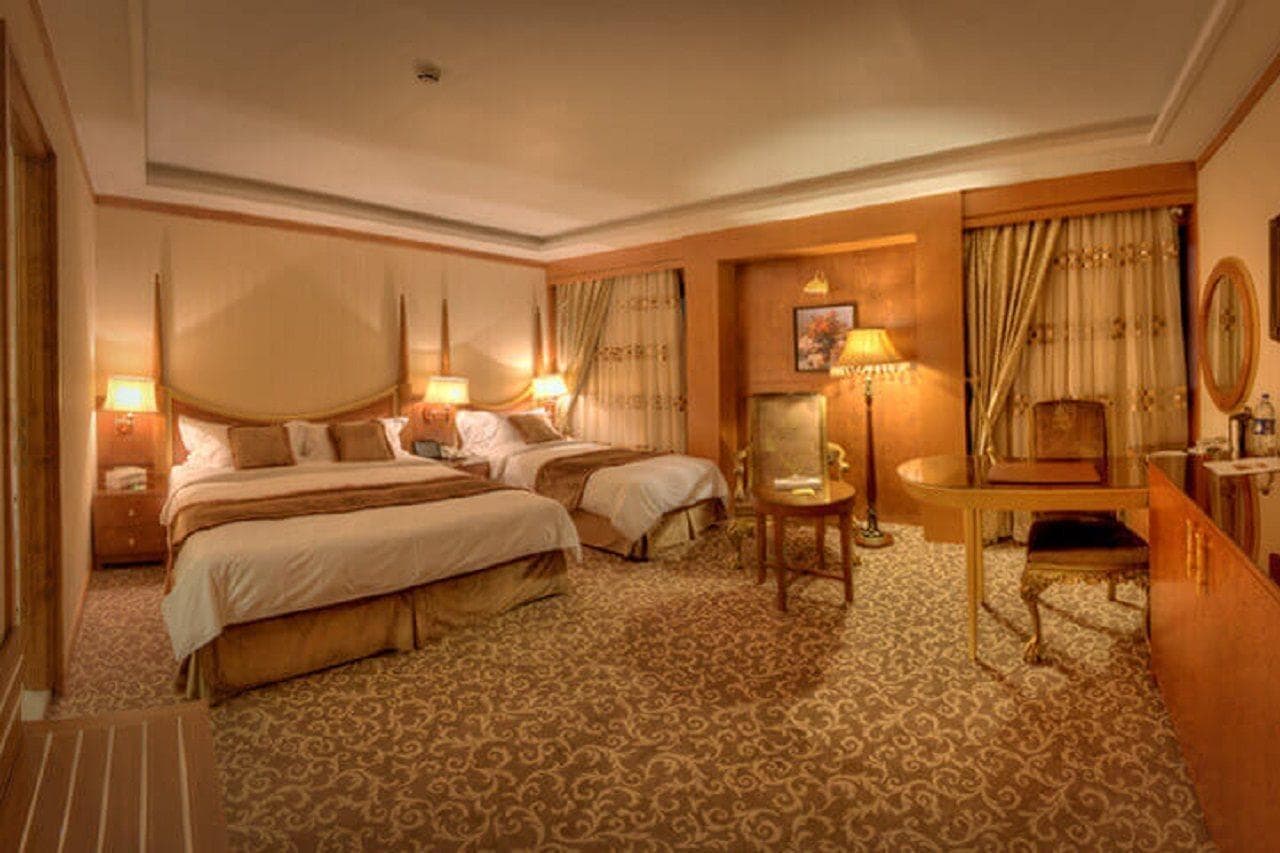 Royal Hotel Darvishi