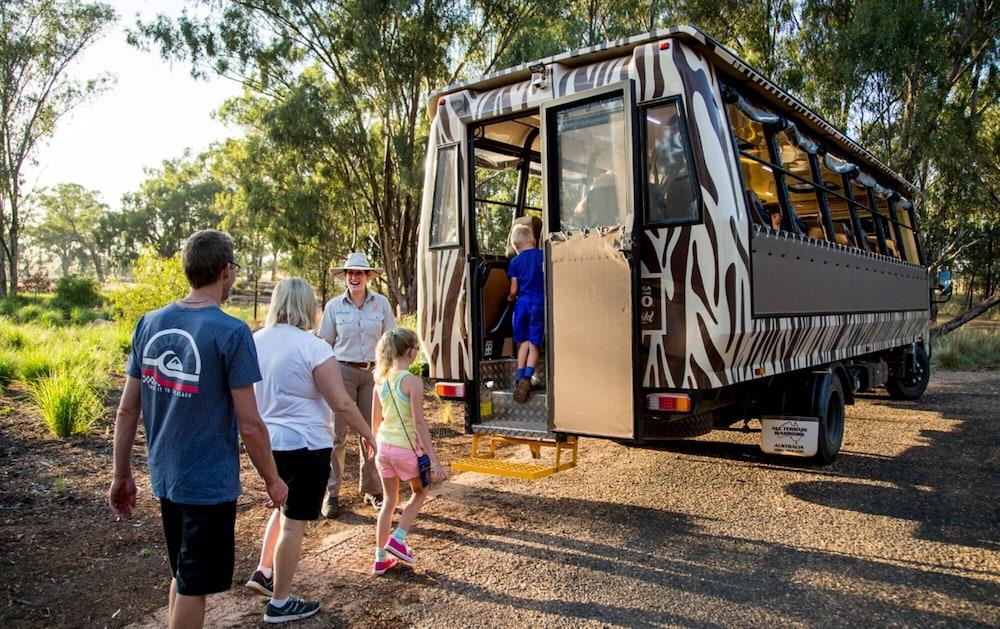 Zoofari Lodge, Taronga Western Plains Zoo