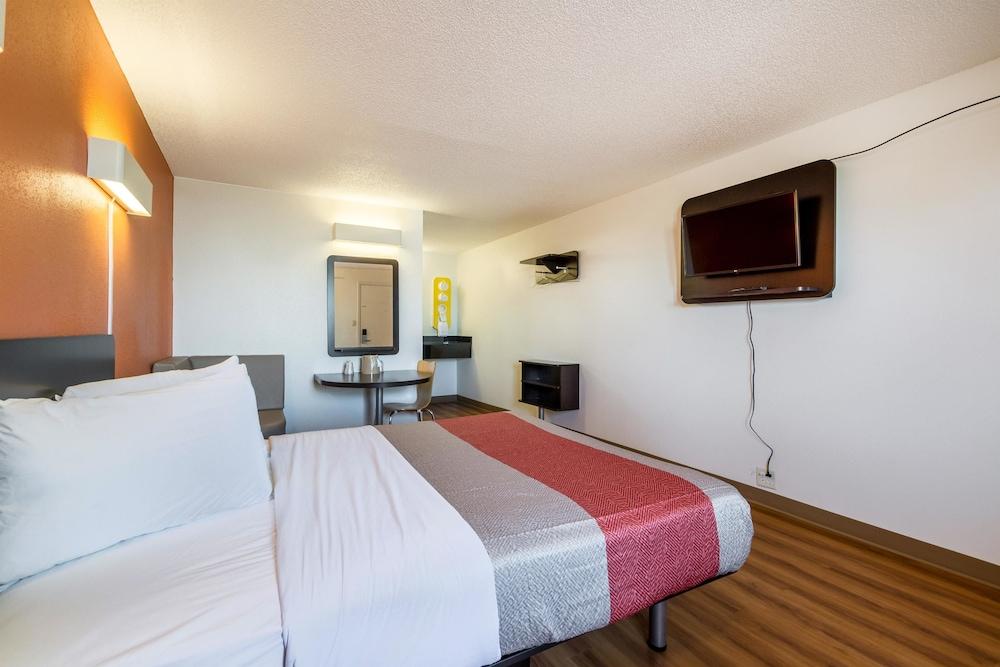 Motel 6 Indianapolis, In - S. Harding St.