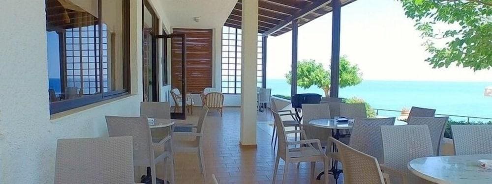 Marou Hotel