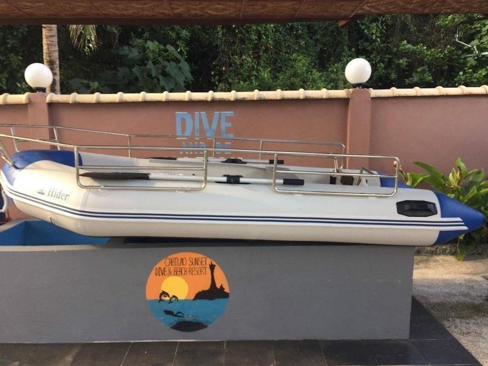 La Estrella Beach Resort and Cabilao Dive Center