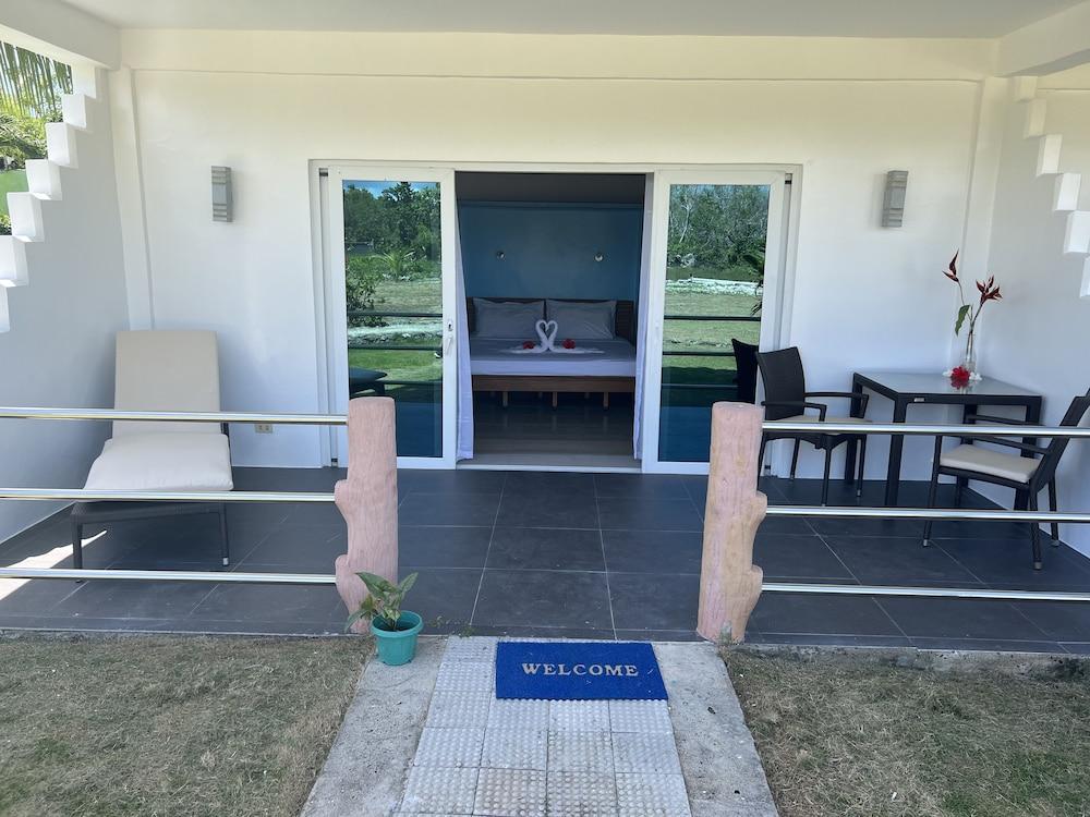 La Estrella Beach Resort and Cabilao Dive Center