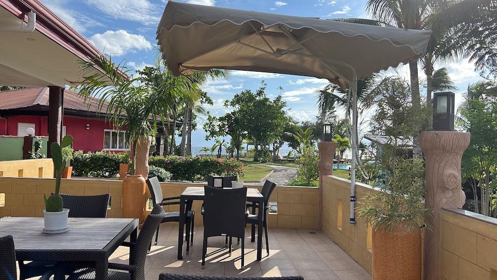 La Estrella Beach Resort and Cabilao Dive Center