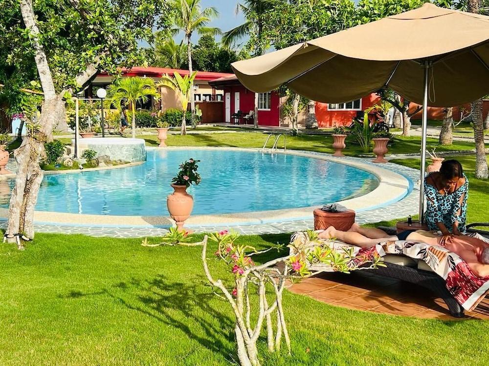 La Estrella Beach Resort and Cabilao Dive Center