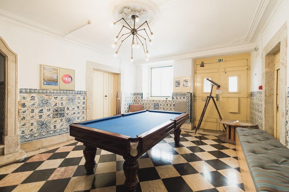Hub New Lisbon Hostel