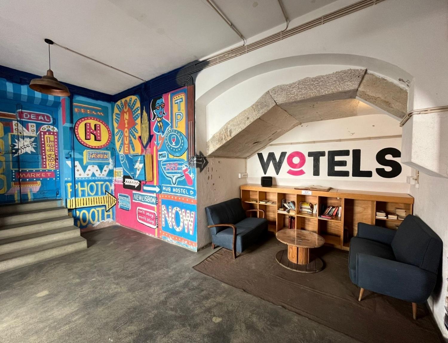 Hub New Lisbon Hostel
