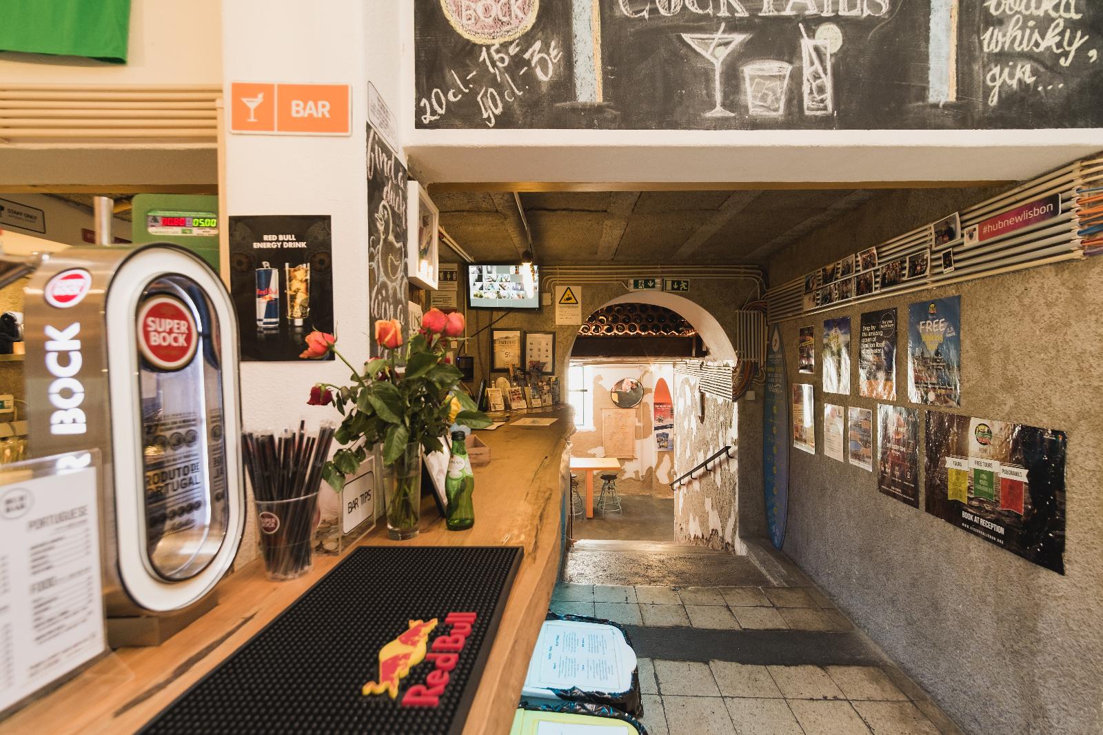 Hub New Lisbon Hostel