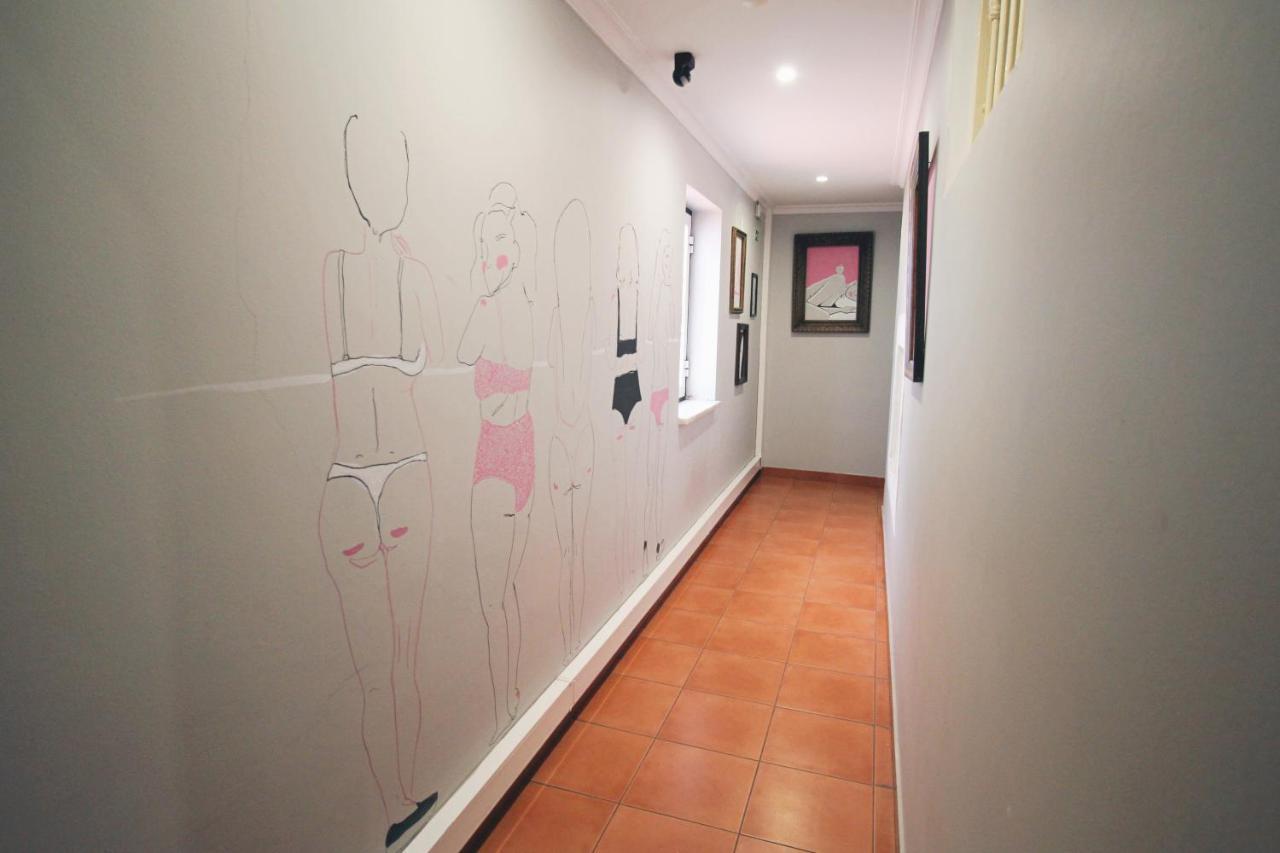 Hub New Lisbon Hostel