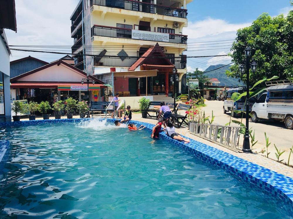 Mountain View Riverside Boutique Hotel