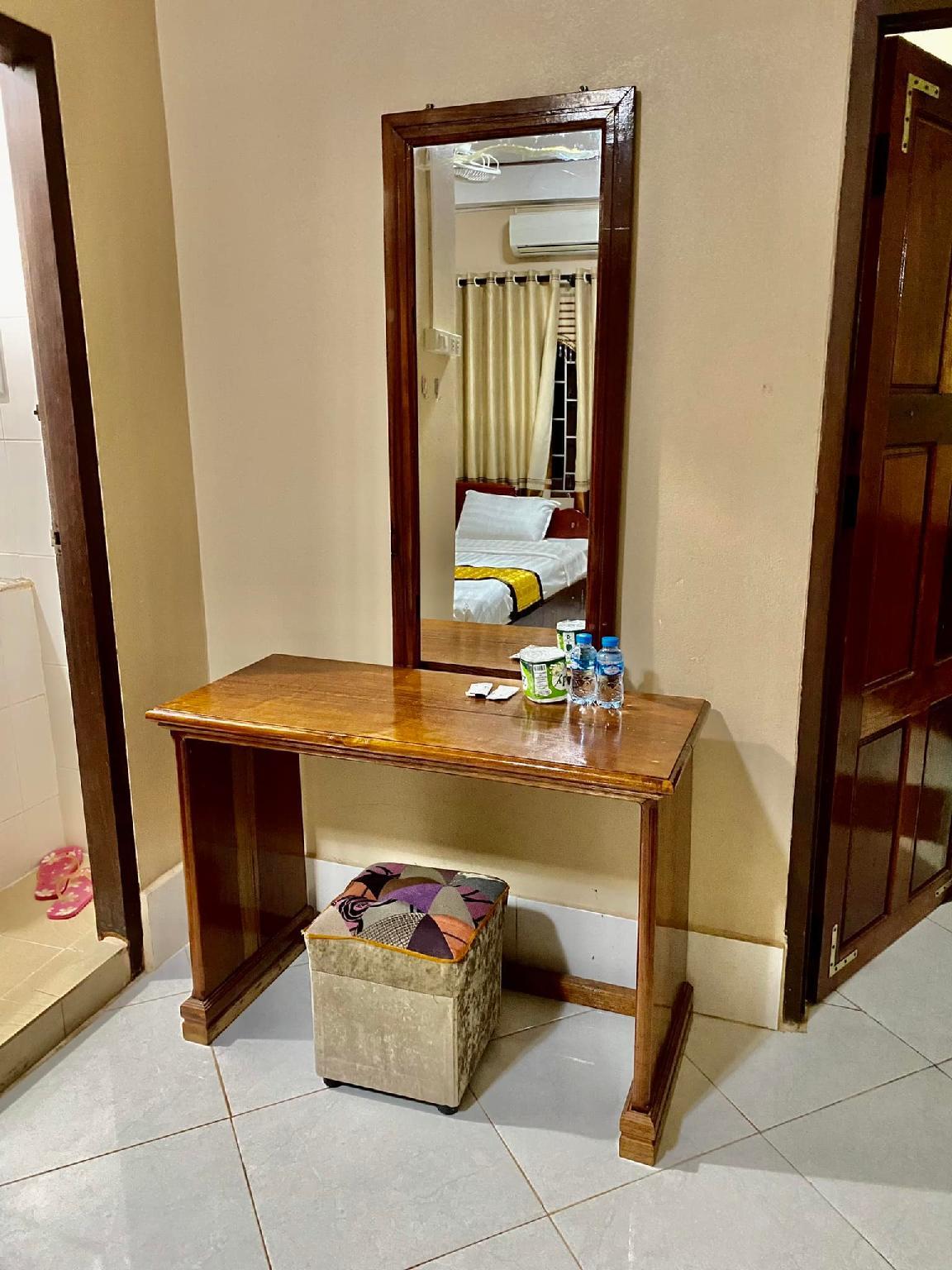Mountain View Riverside Boutique Hotel