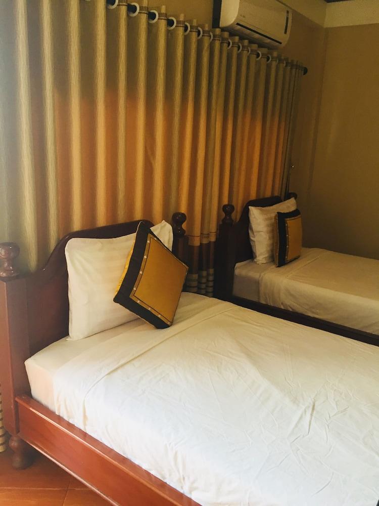 Mountain View Riverside Boutique Hotel