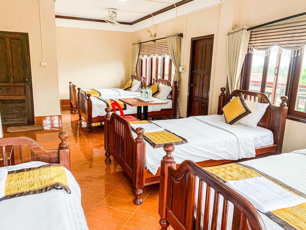 Mountain View Riverside Boutique Hotel