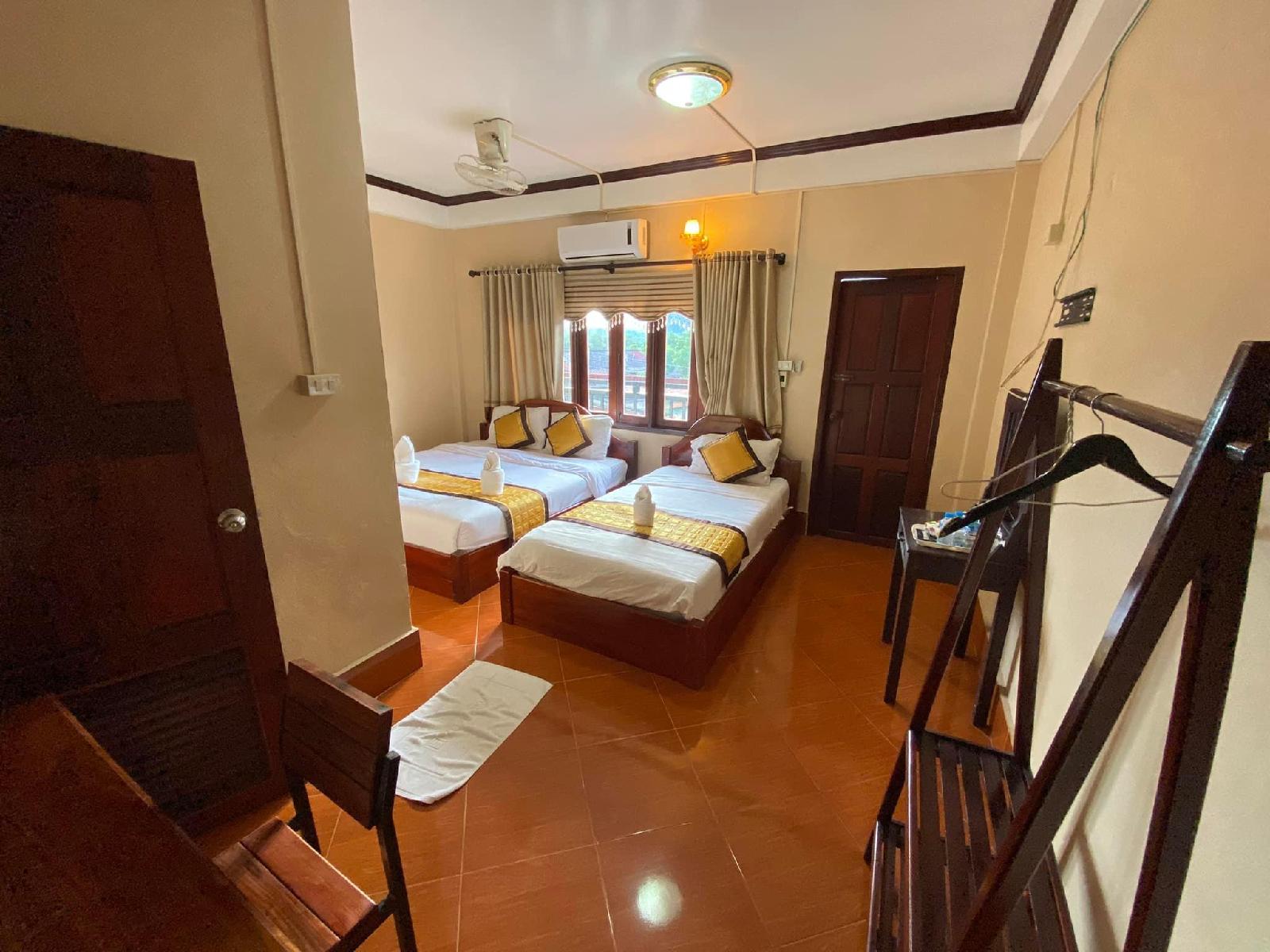 Mountain View Riverside Boutique Hotel