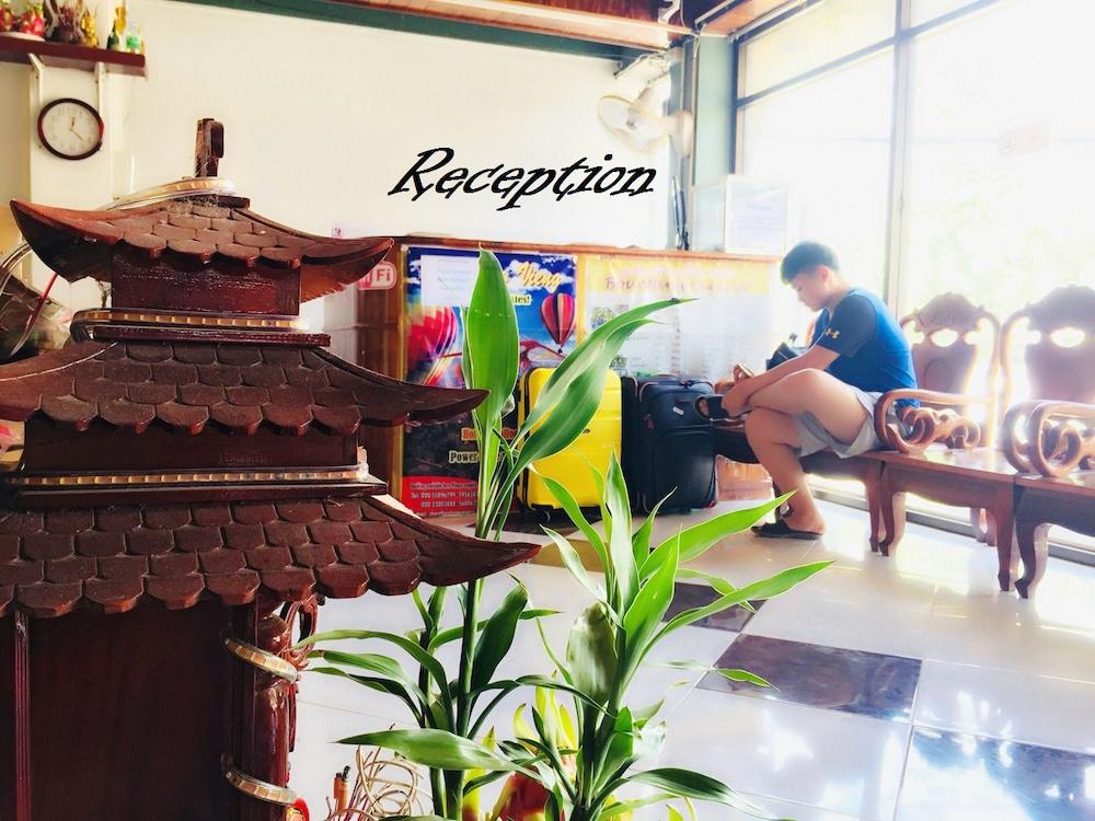 Mountain View Riverside Boutique Hotel