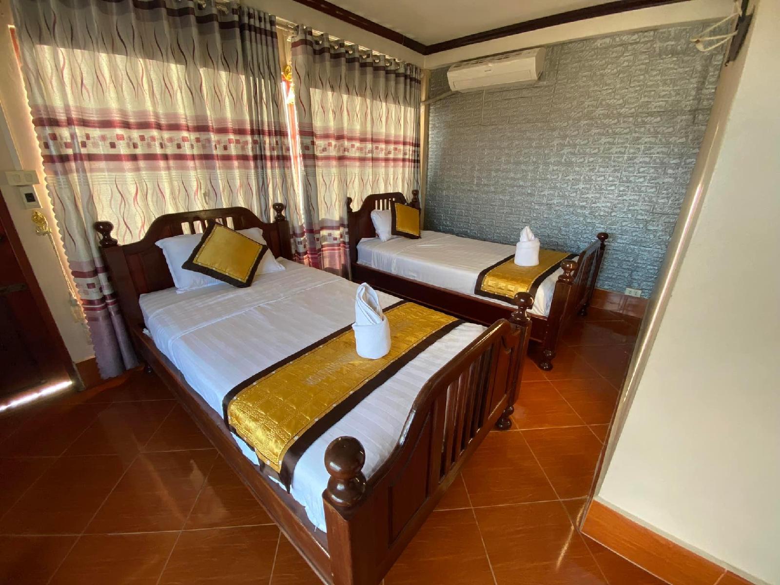 Mountain View Riverside Boutique Hotel