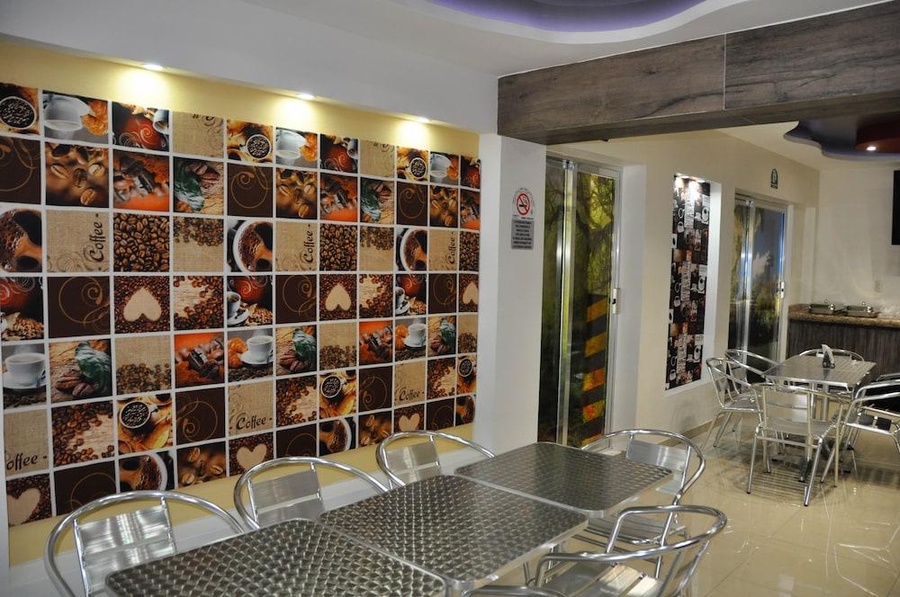 Hotel Yakar