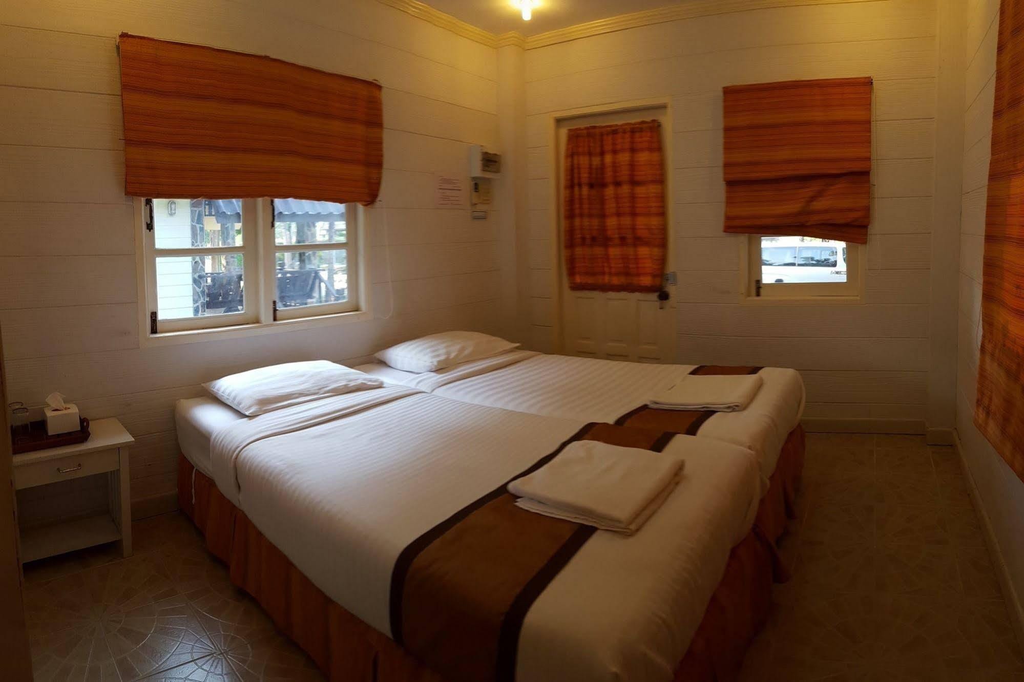 Prachuab Garden View Resort