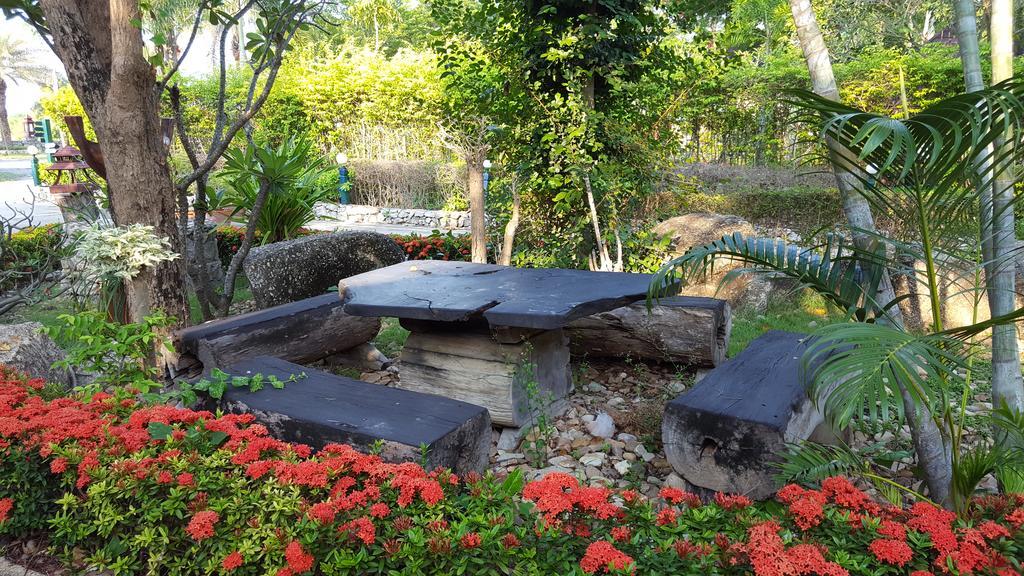 Prachuab Garden View Resort