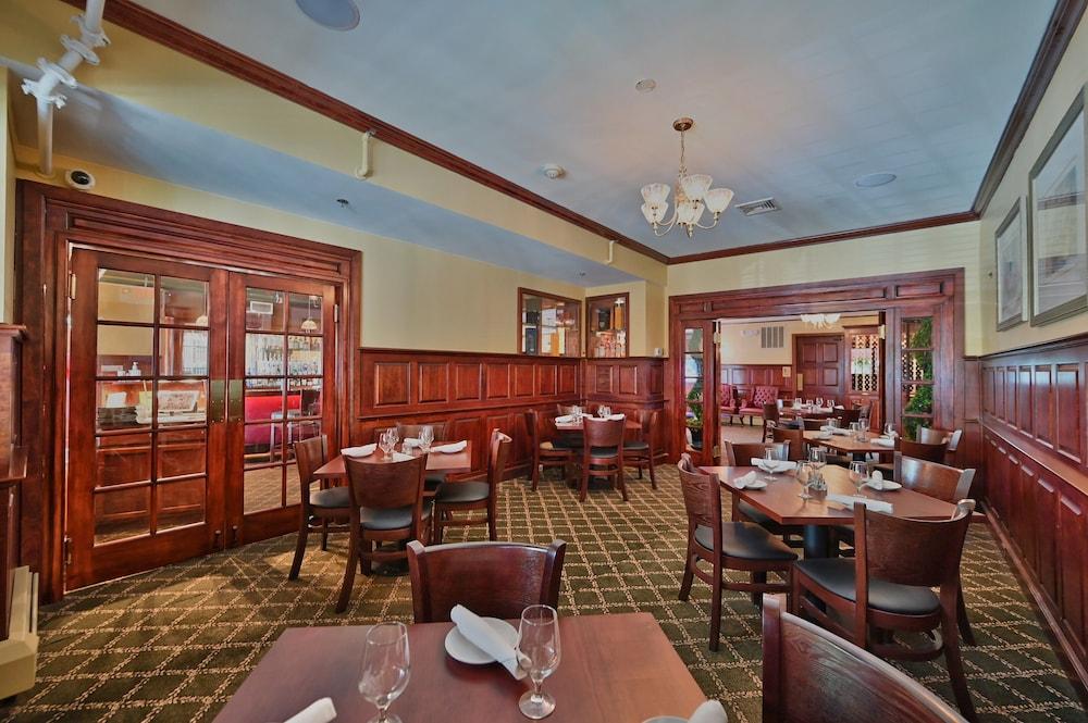 Tom Quick Inn