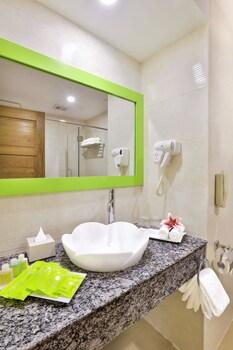 ibis Styles Yangon Stadium