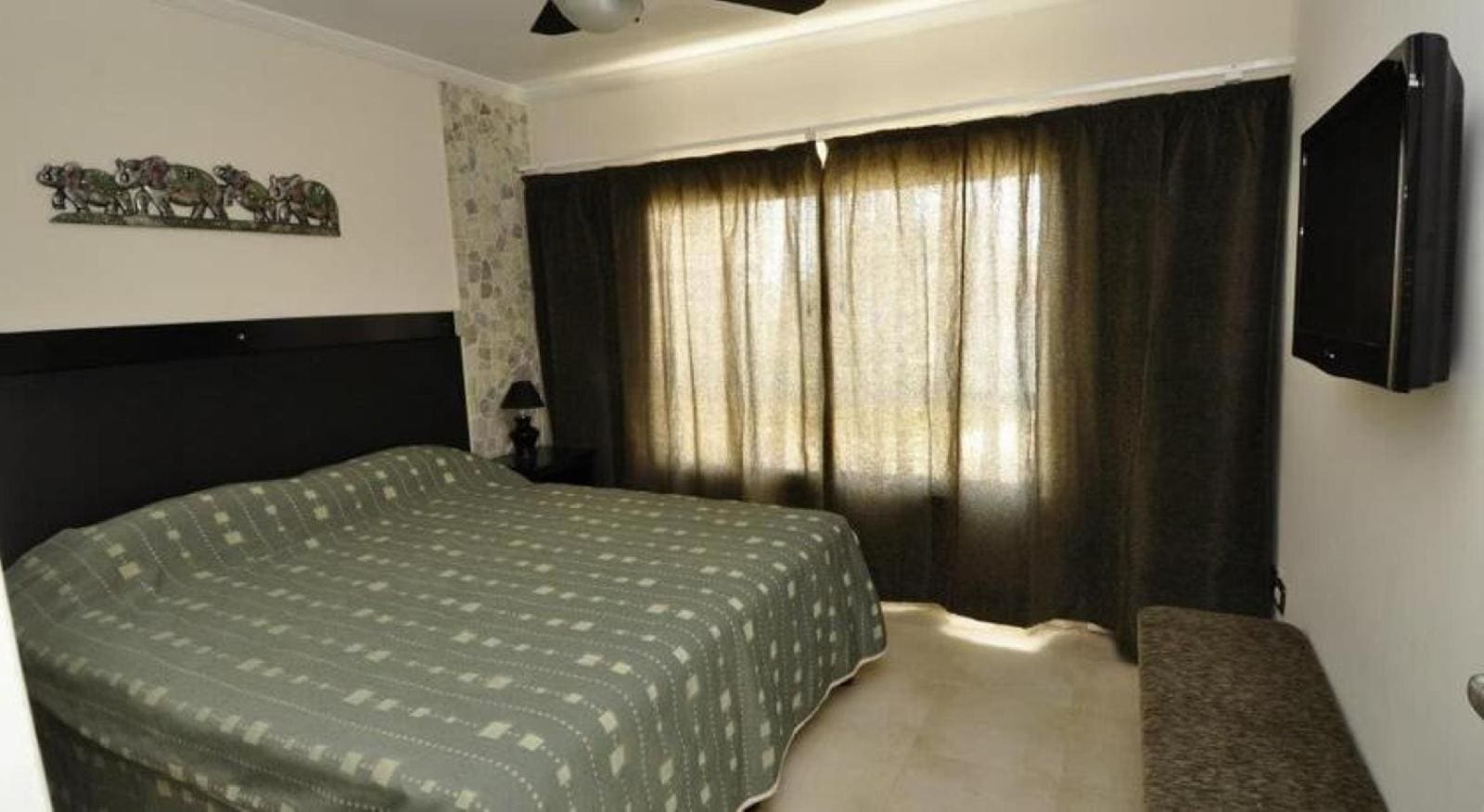 Mallak Apart Hotel