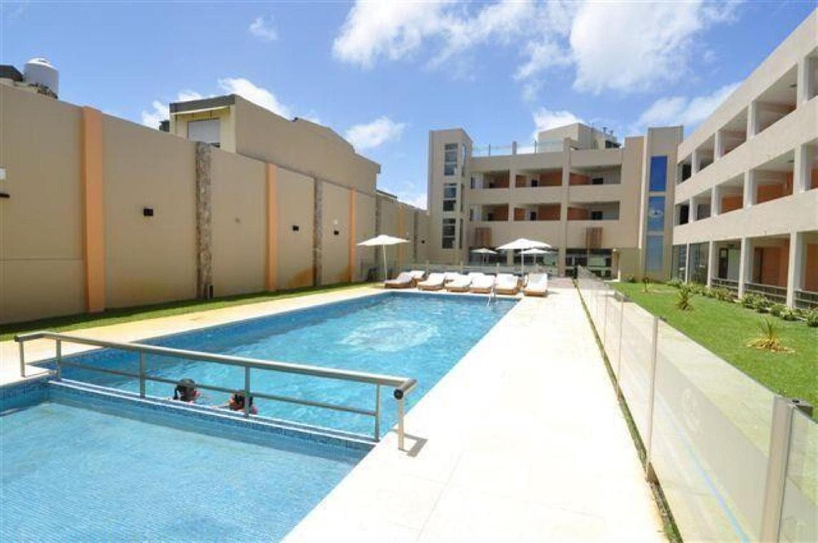 Mallak Apart Hotel