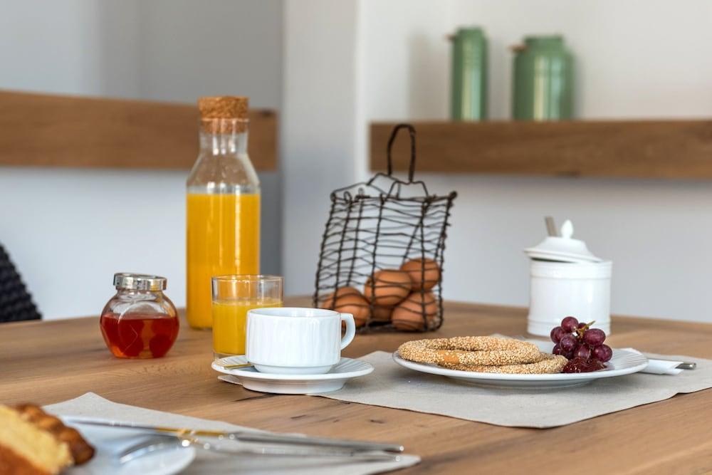Seven Suites Naxos