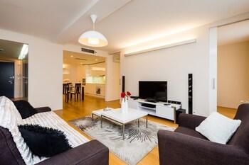 Empirent Apartments