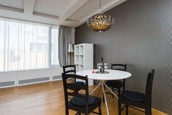 Empirent Apartments